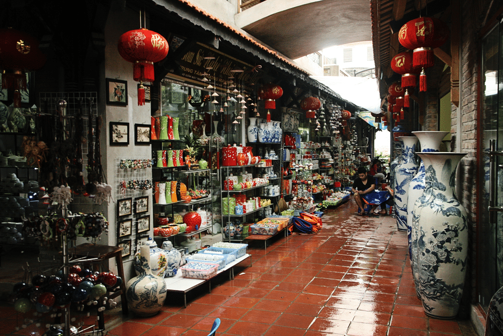 Bát Tràng pottery village