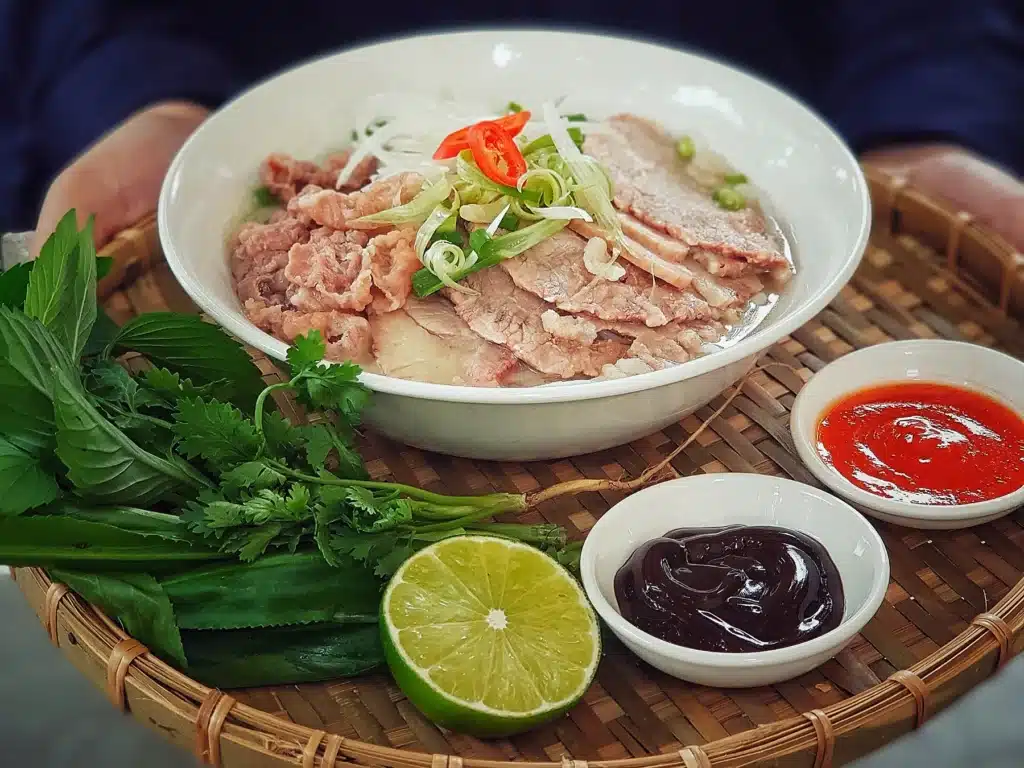 what to eat in Hanoi